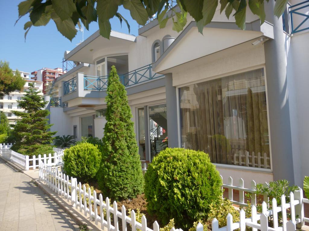 Hotel Maestral Sarandë 外观 照片